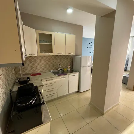 Apartment Seainthemiddle